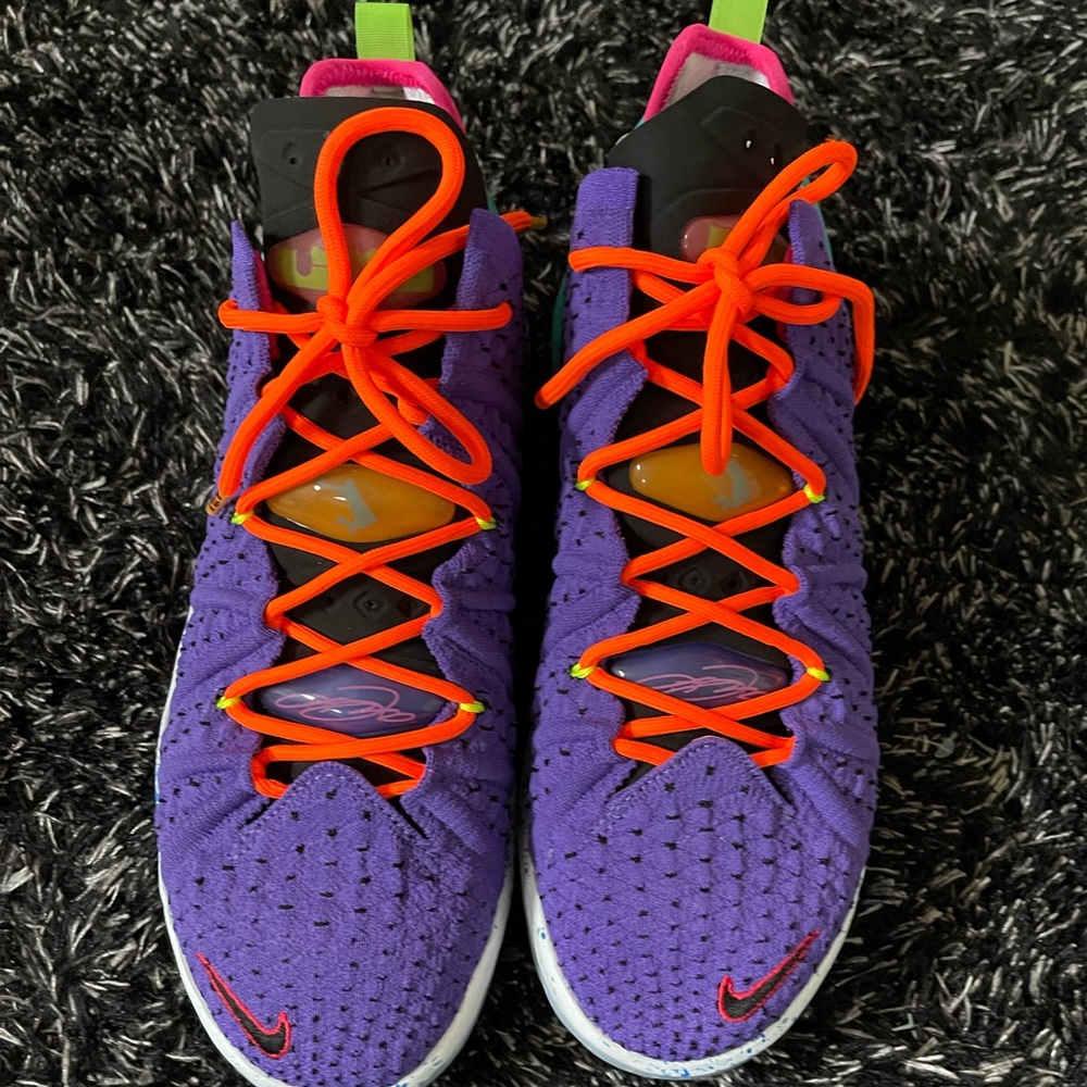 Nike lebron 18 multicolored